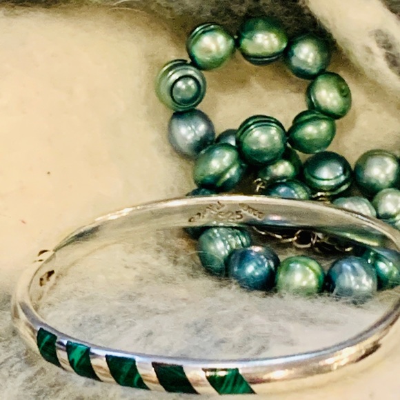 Silver and Malachite Bracelet - Picture 2 of 5